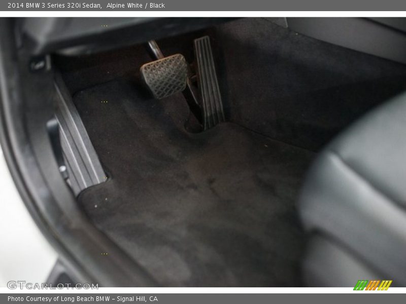 Alpine White / Black 2014 BMW 3 Series 320i Sedan