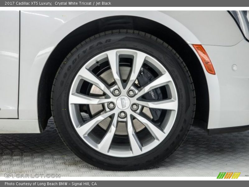 Crystal White Tricoat / Jet Black 2017 Cadillac XTS Luxury