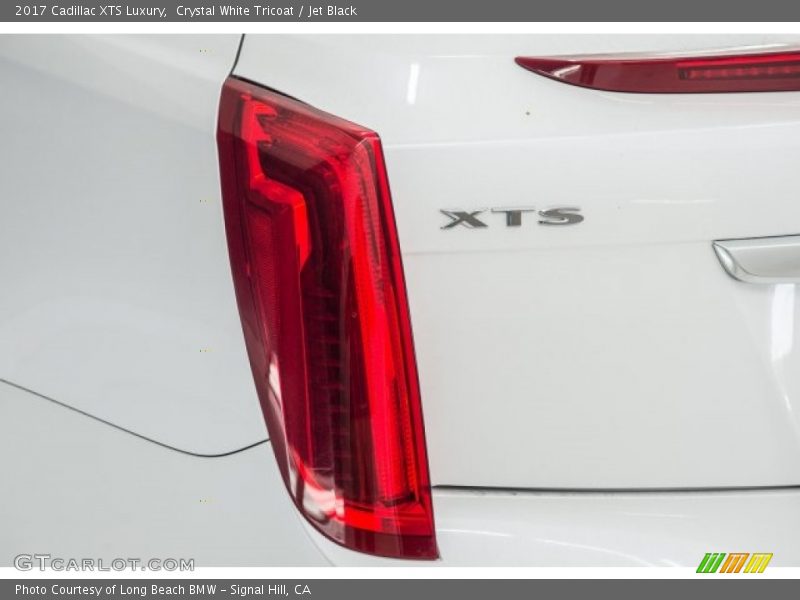 Crystal White Tricoat / Jet Black 2017 Cadillac XTS Luxury