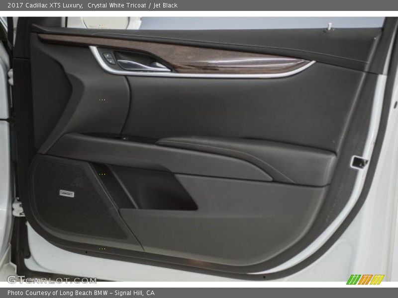 Crystal White Tricoat / Jet Black 2017 Cadillac XTS Luxury