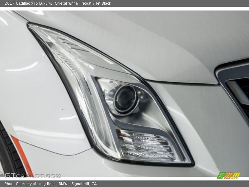 Crystal White Tricoat / Jet Black 2017 Cadillac XTS Luxury