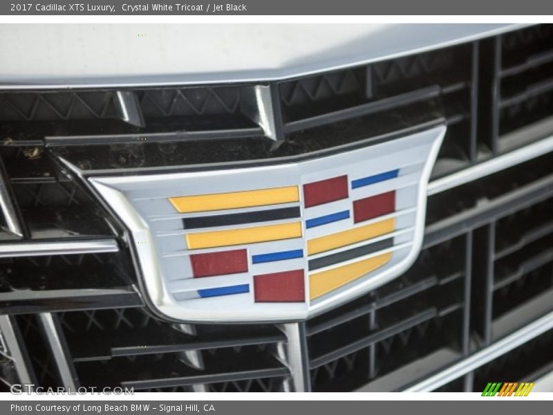 Crystal White Tricoat / Jet Black 2017 Cadillac XTS Luxury