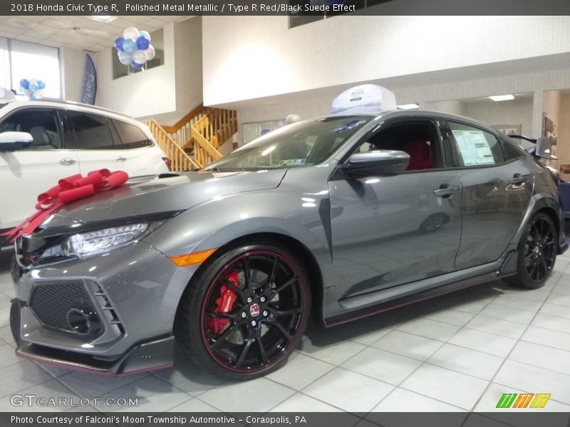 Front 3/4 View of 2018 Civic Type R