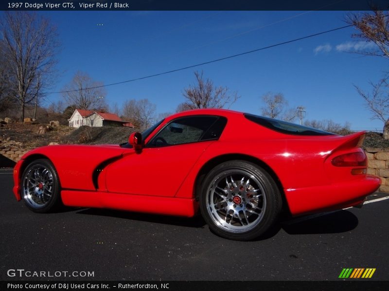 Viper Red / Black 1997 Dodge Viper GTS