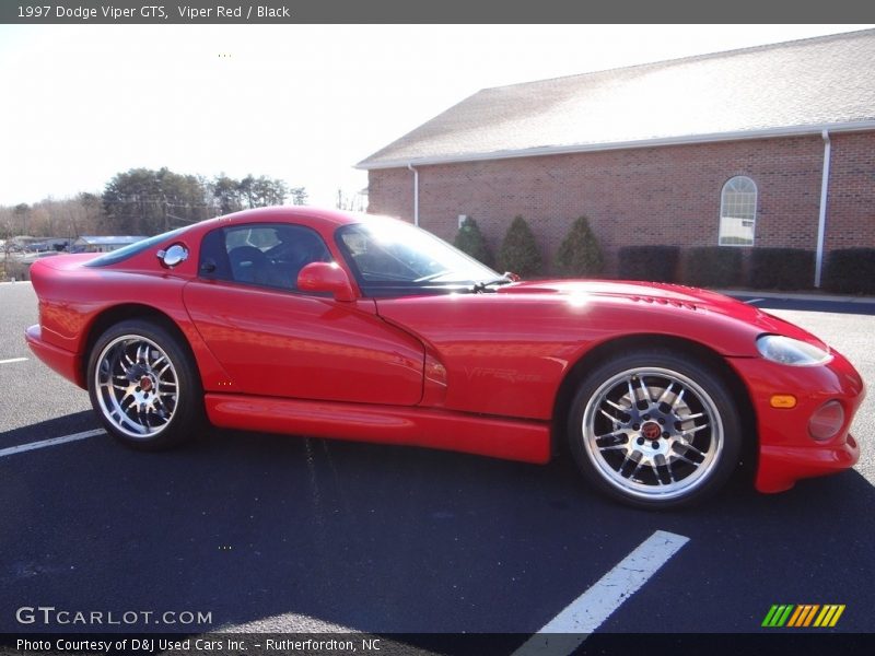 Viper Red / Black 1997 Dodge Viper GTS