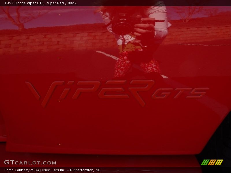 Viper Red / Black 1997 Dodge Viper GTS