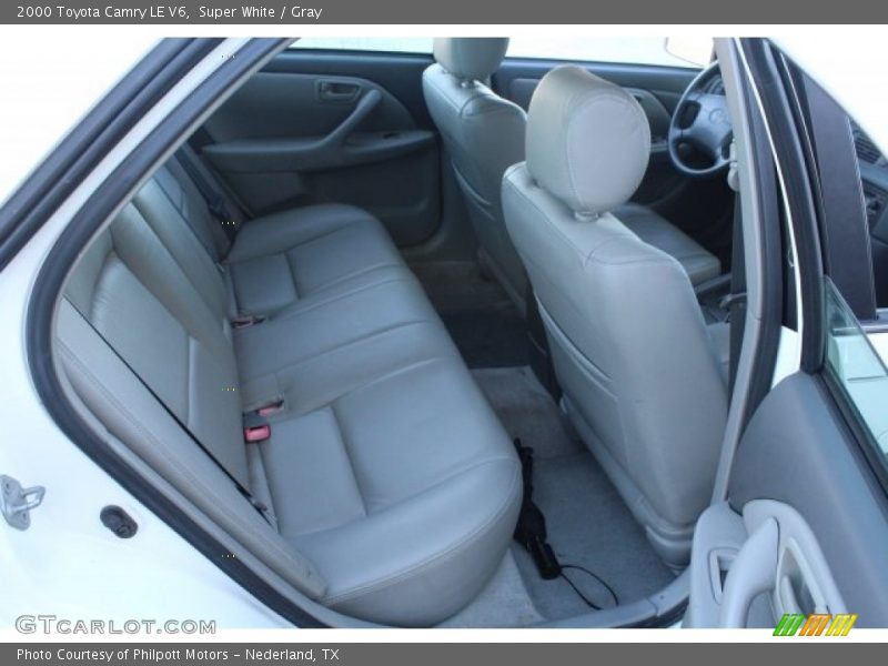Super White / Gray 2000 Toyota Camry LE V6