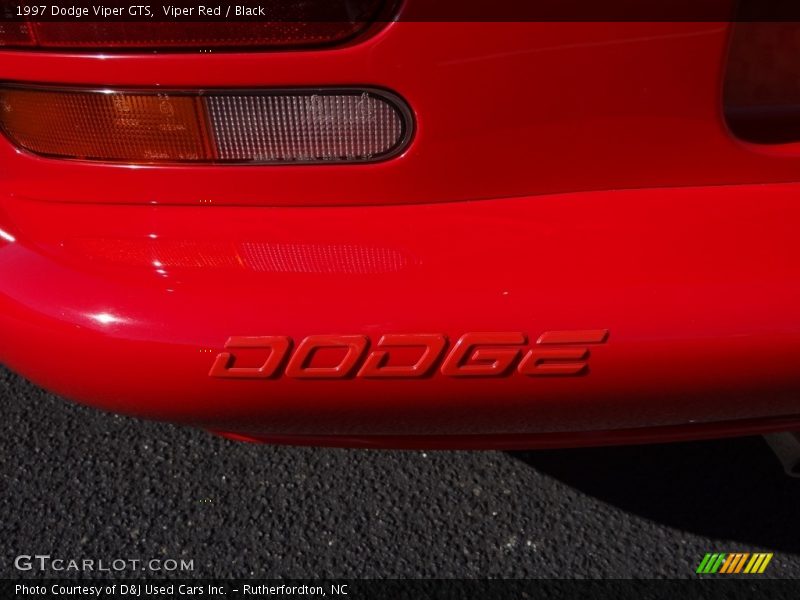 Viper Red / Black 1997 Dodge Viper GTS