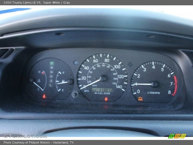 Super White / Gray 2000 Toyota Camry LE V6
