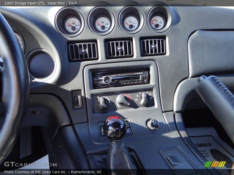 Viper Red / Black 1997 Dodge Viper GTS