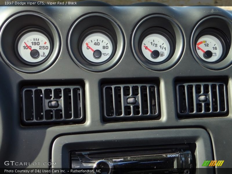 Viper Red / Black 1997 Dodge Viper GTS