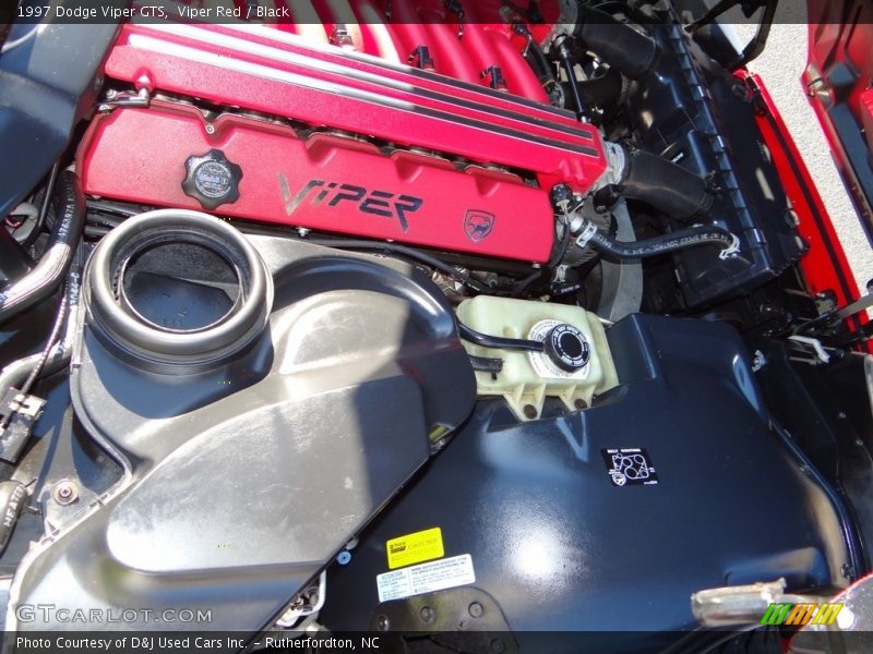 Viper Red / Black 1997 Dodge Viper GTS
