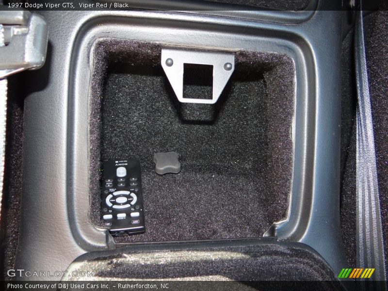 Viper Red / Black 1997 Dodge Viper GTS
