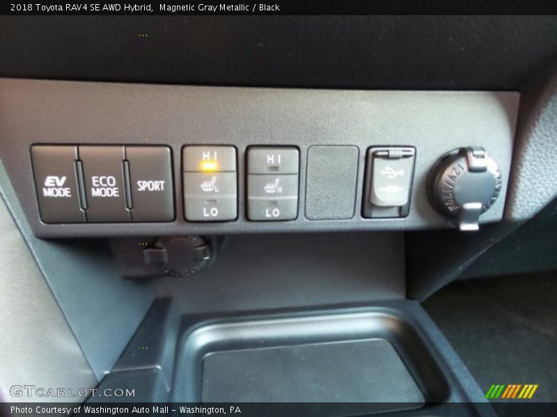 Magnetic Gray Metallic / Black 2018 Toyota RAV4 SE AWD Hybrid