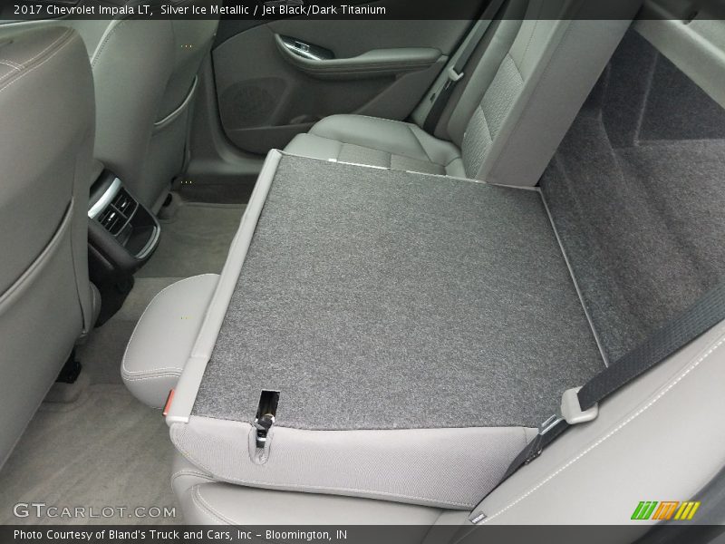 Silver Ice Metallic / Jet Black/Dark Titanium 2017 Chevrolet Impala LT