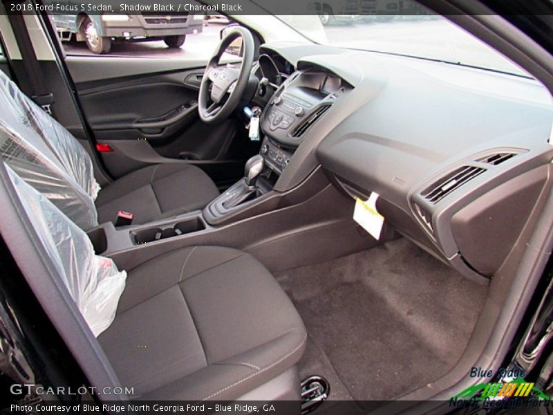 Shadow Black / Charcoal Black 2018 Ford Focus S Sedan