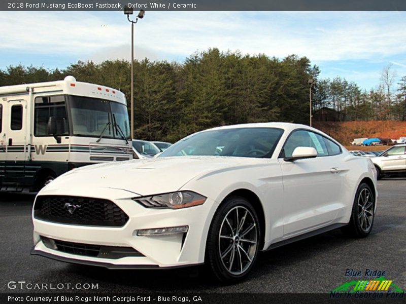 Oxford White / Ceramic 2018 Ford Mustang EcoBoost Fastback
