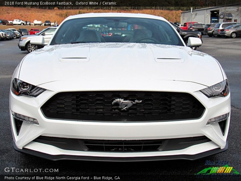 Oxford White / Ceramic 2018 Ford Mustang EcoBoost Fastback