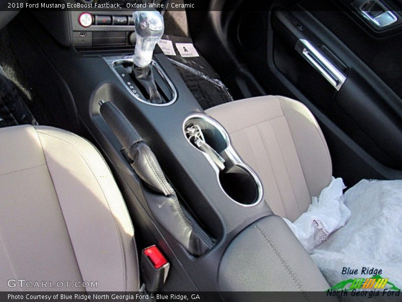 Oxford White / Ceramic 2018 Ford Mustang EcoBoost Fastback