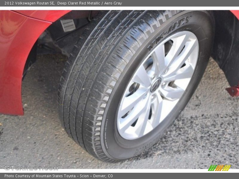 Deep Claret Red Metallic / Aero Gray 2012 Volkswagen Routan SE