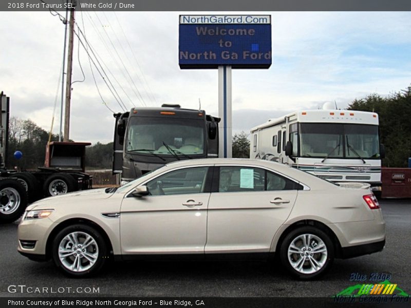 White Gold / Dune 2018 Ford Taurus SEL