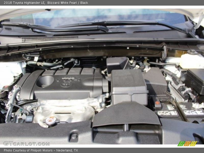 Blizzard White Pearl / Black 2018 Toyota Highlander LE