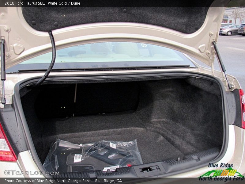 White Gold / Dune 2018 Ford Taurus SEL
