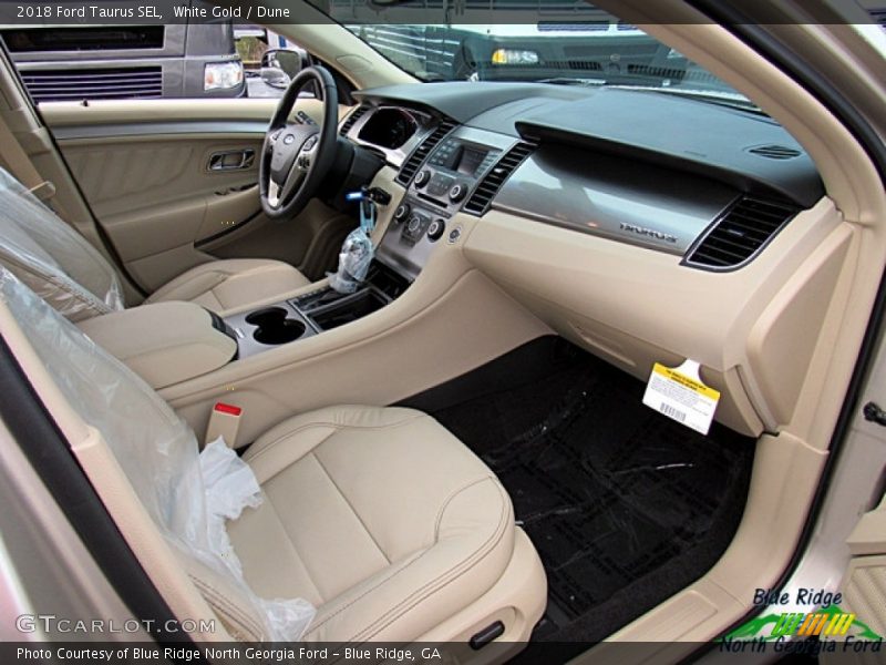 White Gold / Dune 2018 Ford Taurus SEL