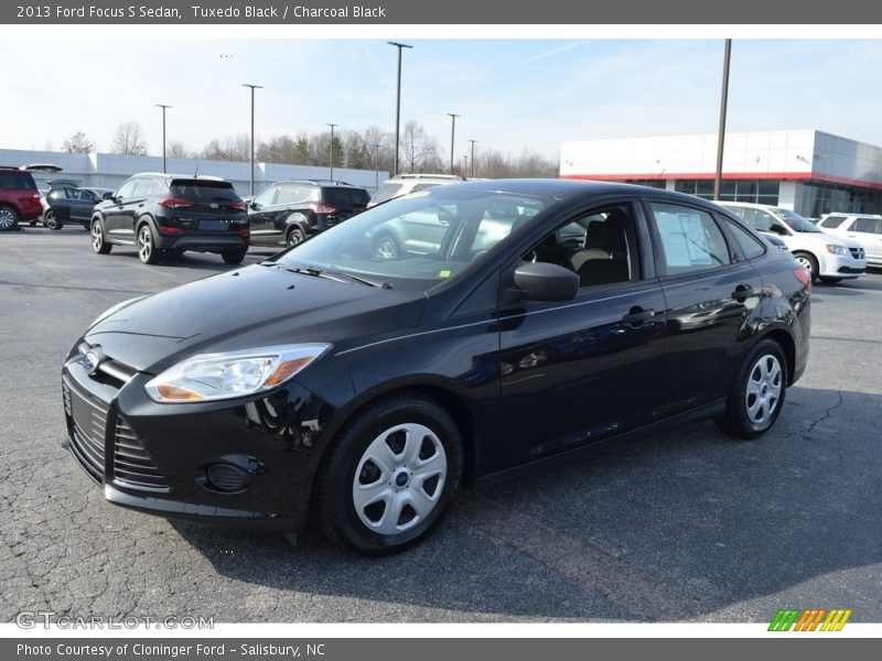 Tuxedo Black / Charcoal Black 2013 Ford Focus S Sedan