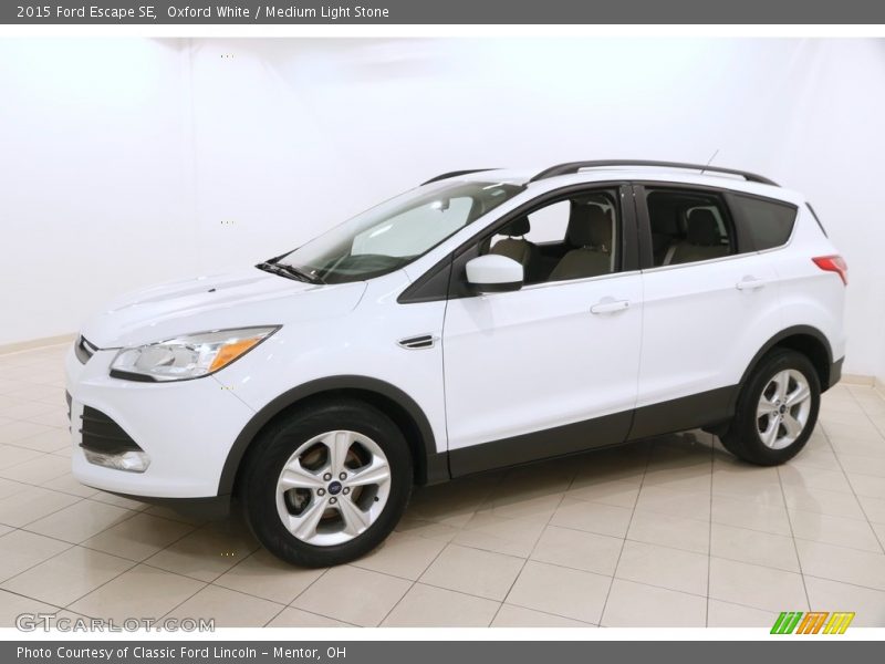 Oxford White / Medium Light Stone 2015 Ford Escape SE