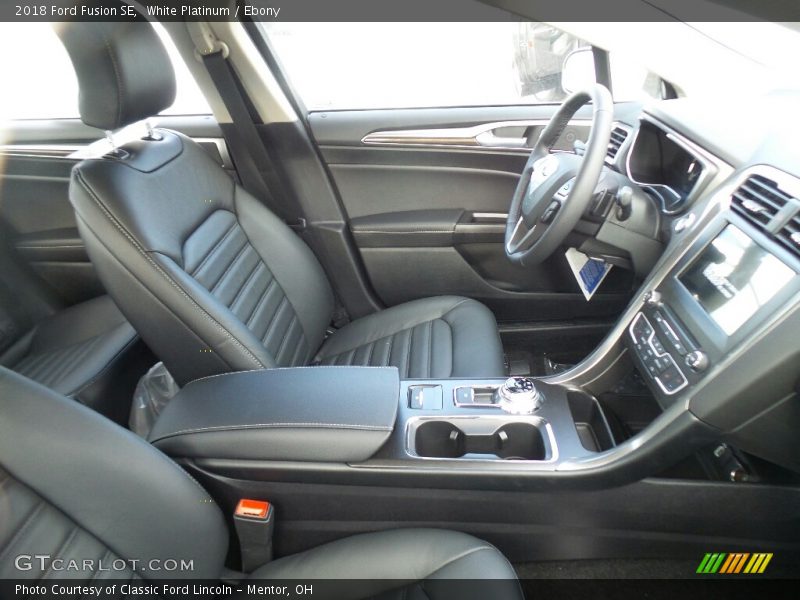 White Platinum / Ebony 2018 Ford Fusion SE