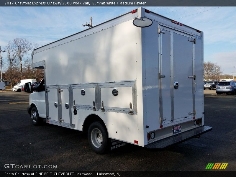 Summit White / Medium Pewter 2017 Chevrolet Express Cutaway 3500 Work Van
