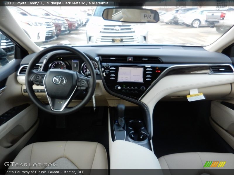 Midnight Black Metallic / Macadamia 2018 Toyota Camry LE
