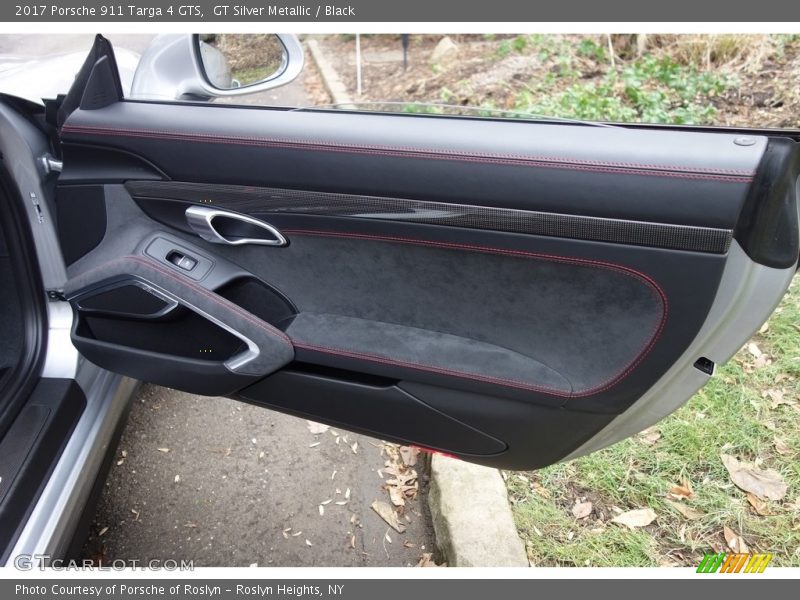Door Panel of 2017 911 Targa 4 GTS