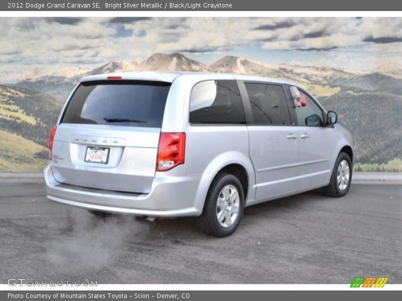 Bright Silver Metallic / Black/Light Graystone 2012 Dodge Grand Caravan SE