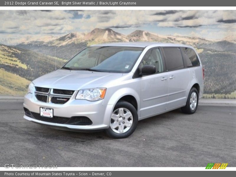 Bright Silver Metallic / Black/Light Graystone 2012 Dodge Grand Caravan SE