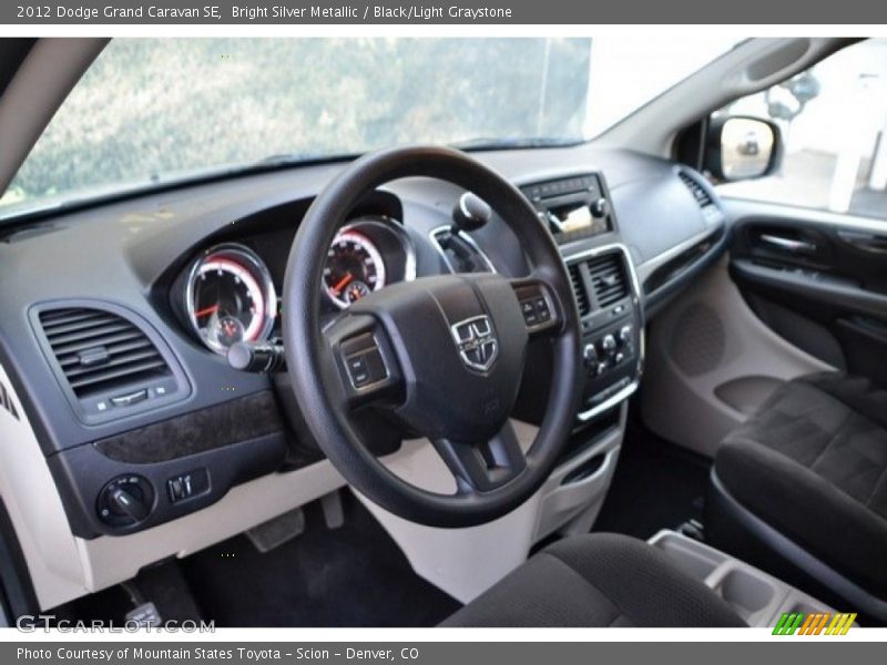 Bright Silver Metallic / Black/Light Graystone 2012 Dodge Grand Caravan SE