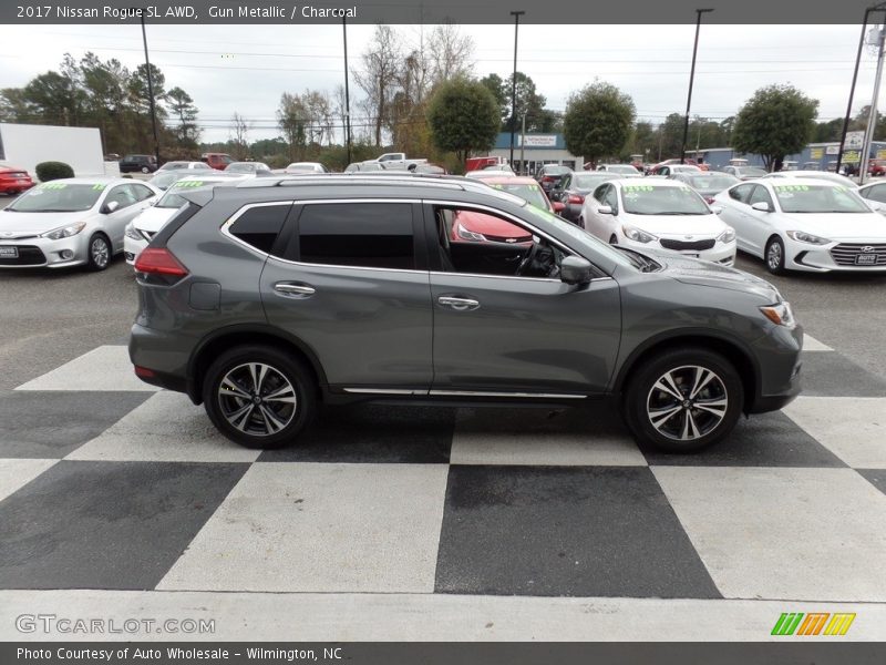 Gun Metallic / Charcoal 2017 Nissan Rogue SL AWD