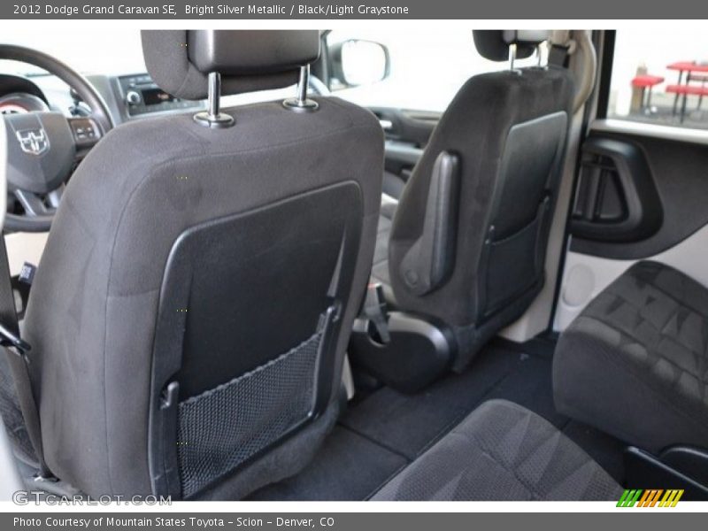 Bright Silver Metallic / Black/Light Graystone 2012 Dodge Grand Caravan SE