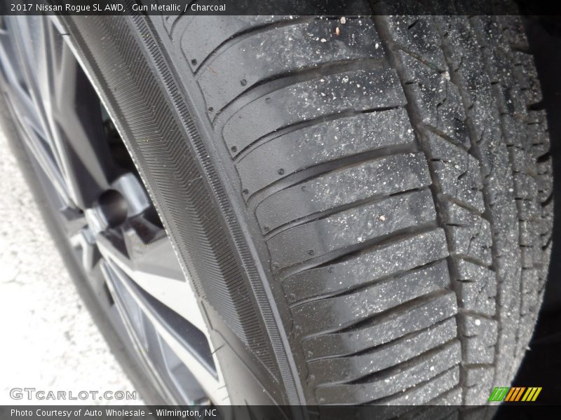 Gun Metallic / Charcoal 2017 Nissan Rogue SL AWD