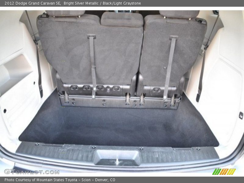 Bright Silver Metallic / Black/Light Graystone 2012 Dodge Grand Caravan SE
