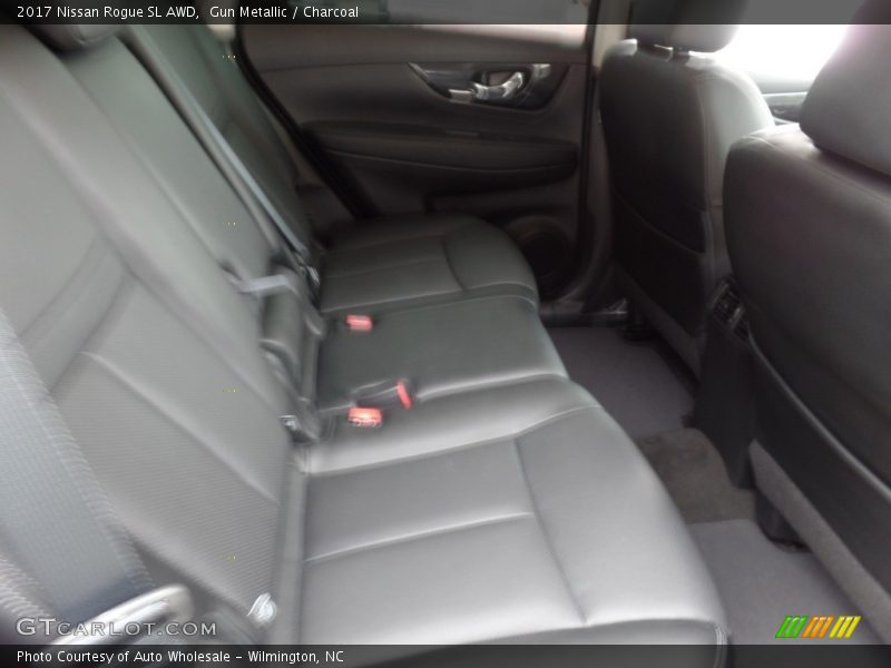Gun Metallic / Charcoal 2017 Nissan Rogue SL AWD