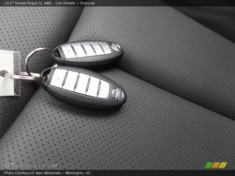 Gun Metallic / Charcoal 2017 Nissan Rogue SL AWD