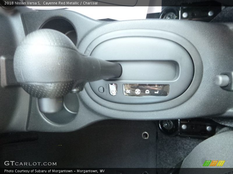 Cayenne Red Metallic / Charcoal 2018 Nissan Versa S