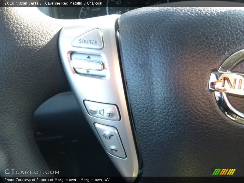 Cayenne Red Metallic / Charcoal 2018 Nissan Versa S