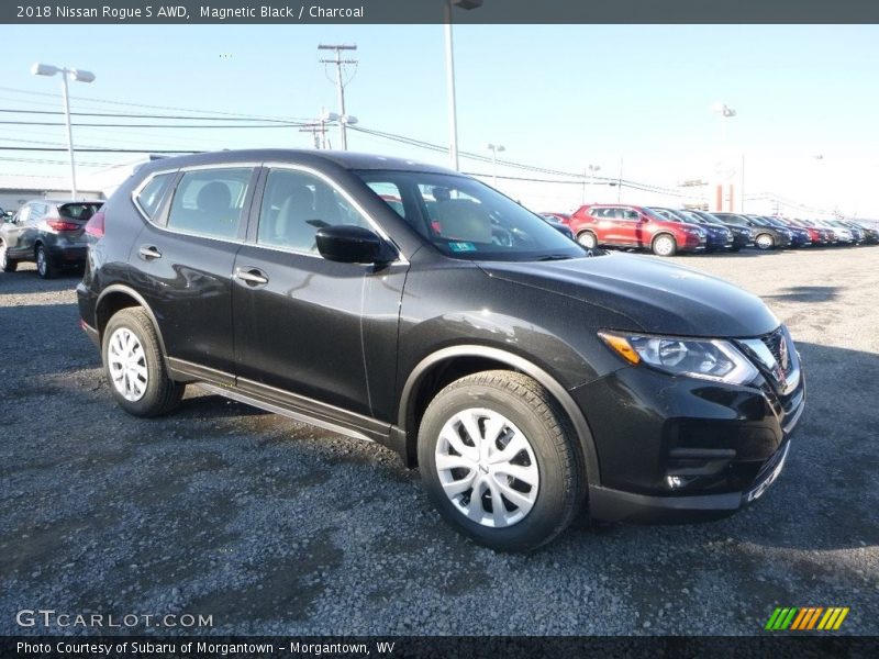 Magnetic Black / Charcoal 2018 Nissan Rogue S AWD