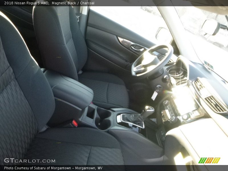 Magnetic Black / Charcoal 2018 Nissan Rogue S AWD