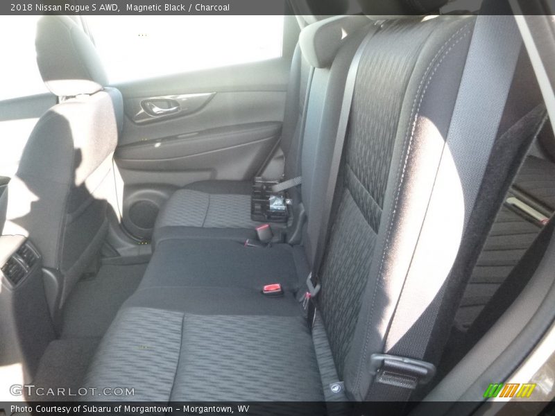 Magnetic Black / Charcoal 2018 Nissan Rogue S AWD
