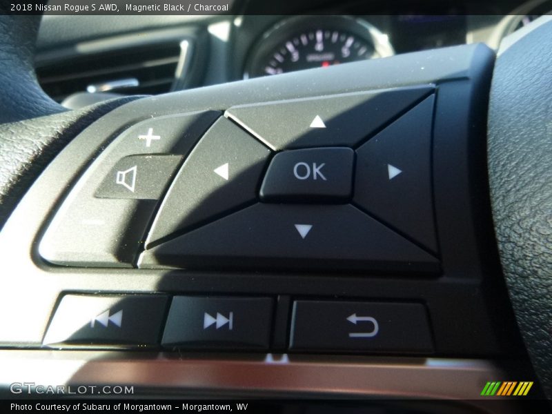 Magnetic Black / Charcoal 2018 Nissan Rogue S AWD