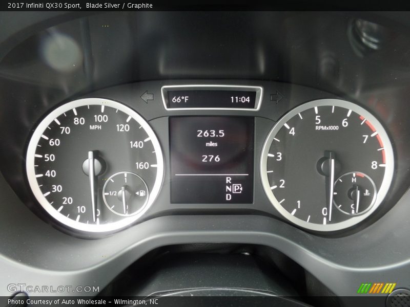Blade Silver / Graphite 2017 Infiniti QX30 Sport